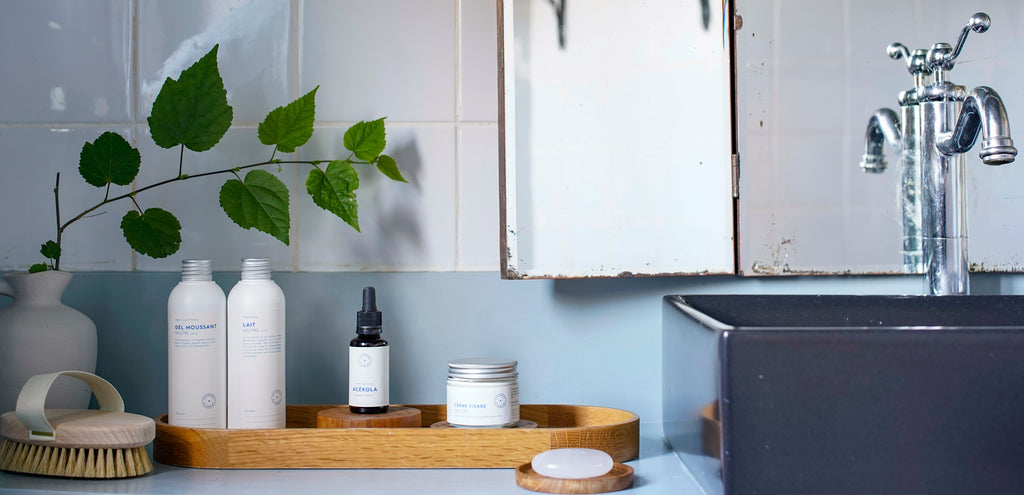 La beauté et le soin bio et 100% naturel lait hydratant et actif végétal le centre élément
