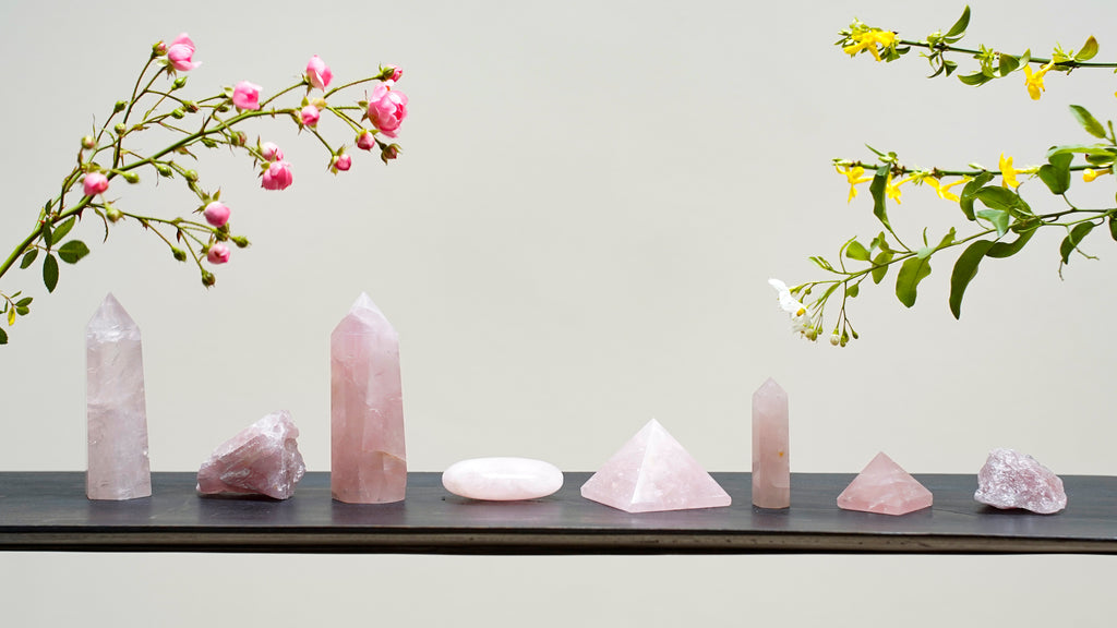 Lithothérapie : vertus et bienfaits du quartz rose
