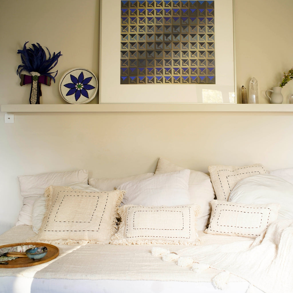 Coussin écru surpiqué et tissé à la main 30 X 50 cm et 50X50cm