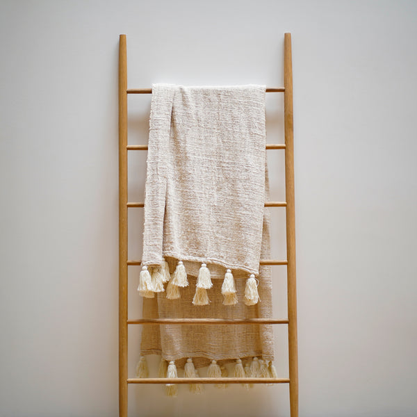 Plaid  en coton tissé à la main avec des pompons